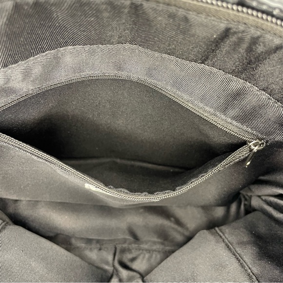 SAKROOTS Easy Clean Shoulder Bag With Paisley Design Black & Grey 11" Drop - Picture 14 of 16